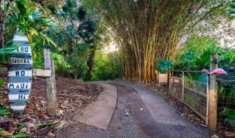 1780 Kauhikoa Rd, Haiku, HI 96708