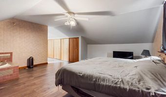 585 Riverside Dr, Augusta, ME 04330
