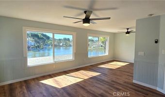 30658 Lakefront Dr, Agoura Hills, CA 91301