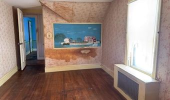 1002 Charles St, North Providence, RI 02904
