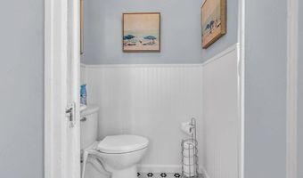 8 Deal Lake Ct, Asbury Park, NJ 07712