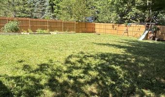 99 Yankee Ave, Bangor, ME 04401