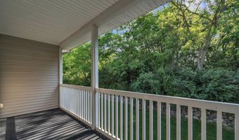 2950 Hunley Dr, Ann Arbor, MI 48105