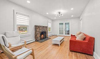562 N Edgemere Dr, West Allenhurst, NJ 07711