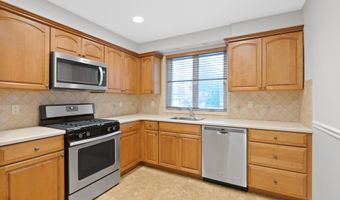 70 W 32ND St 1F, Bayonne, NJ 07002