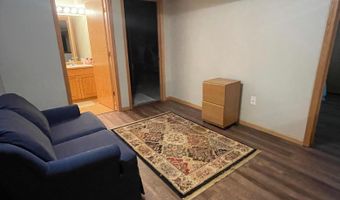 1205 26th St SW, Austin, MN 55912