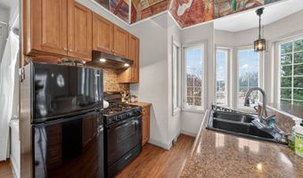 85 Cherry Hill Rd, Branford, CT 06405