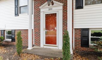 201 Nedra Dr, Barboursville, WV 25504