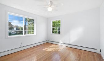 31 Conifer Dr, North Providence, RI 02904