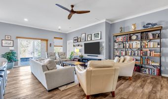 33 Woodchuck Dr, Barnegat, NJ 08005