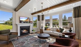 6151 N TRAILWOODS Dr, Ann Arbor, MI 48103