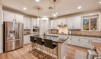 5571 Bethany Bend Dr, Las Vegas, NV 89135