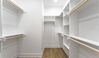 2 Damerham Ln, Bella Vista, AR 72714