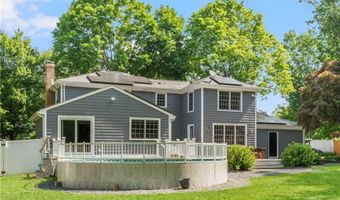 27 Christine Dr, Barrington, RI 02806