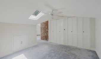 301 Compass Ave, Beachwood, NJ 08722