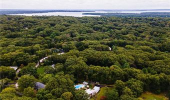 44 Heritage Dr, Warwick, RI 02818