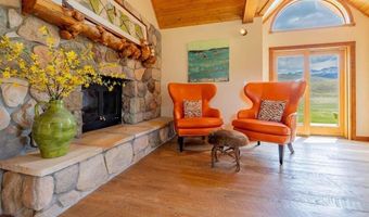 2433 Southfork Rd, Cody, WY 82414