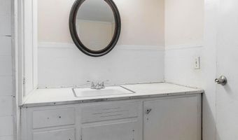 104 Drugstore St, Buffalo, SC 29321