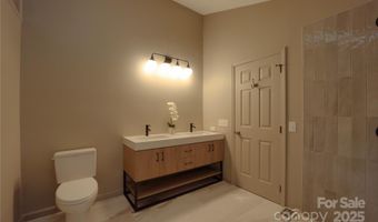 100 Ballantree Dr, Asheville, NC 28803