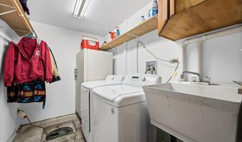 815 Aurora St, Belle Fourche, SD 57717