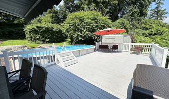 42 Taagan Point Rd, Danbury, CT 06811