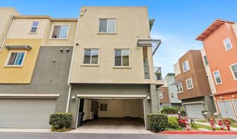 225 Royal Gln 404, Escondido, CA 92025
