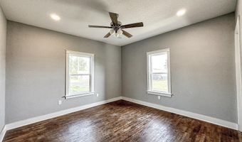 106 S Cedar St, Abilene, KS 67410
