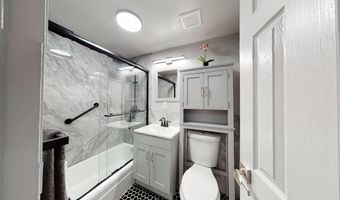4600 DUKE St 1624, Alexandria, VA 22304