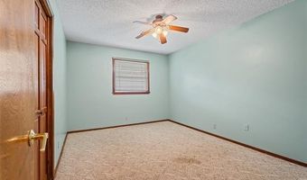 926 Sandstone Dr, Bartlesville, OK 74006