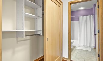 1802 Monroe St 304, Madison, WI 53711