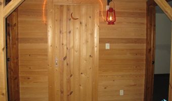 525 Valley View Ave, Baltic, SD 57003