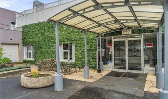 797 E Market St 221, Akron, OH 44305
