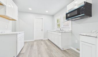 1403 W 3rd St, Anderson, IN 46016