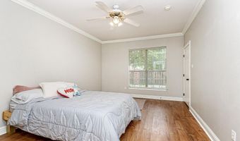 710 E Boyd Dr #1502, Baton Rouge, LA 70808