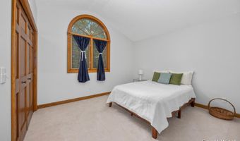 1955 Augusta Valley Ln SE, Ada, MI 49301