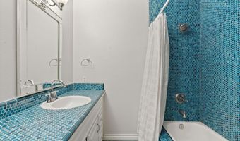 29003 Hollow Oak Ct, Agoura Hills, CA 91301