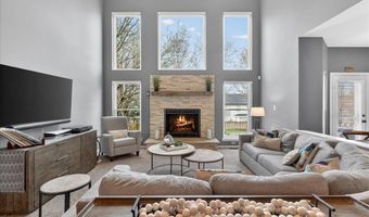 1249 Arbor Bluff Cir, Ballwin, MO 63021