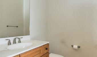 719 Clayton Corners Dr, Ballwin, MO 63011