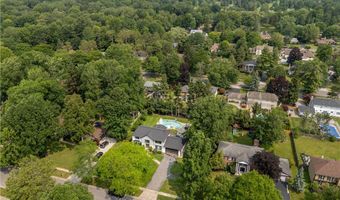 60 Fennec Ln, Amherst, NY 14051