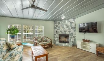 657 Pine St, Alligator Point, FL 32346