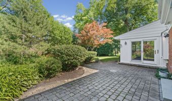 1533 N Belmont Ave, Arlington Heights, IL 60004