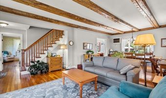880 S Barre Rd, Barre, VT 05641