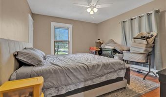 483 N Main St, Amherst, OH 44001