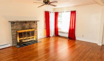 95 Elwyn St, Cranston, RI 02920