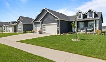 3408 NW Reinhart Dr, Ankeny, IA 50023