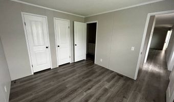 666 Ascot Cir, Almont, MI 48003