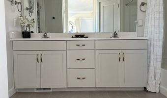 15079 S REINS Way 713, Bluffdale, UT 84065