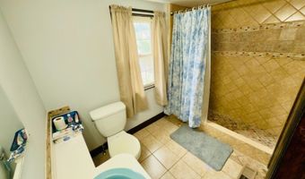 46 Berry St, Andover, NJ 07801
