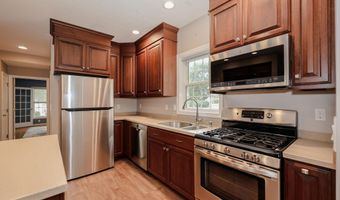 11 Mountain Rd, Bedford, NH 03110