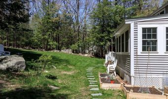 10 Greenbriar Ln, Amherst, NH 03031